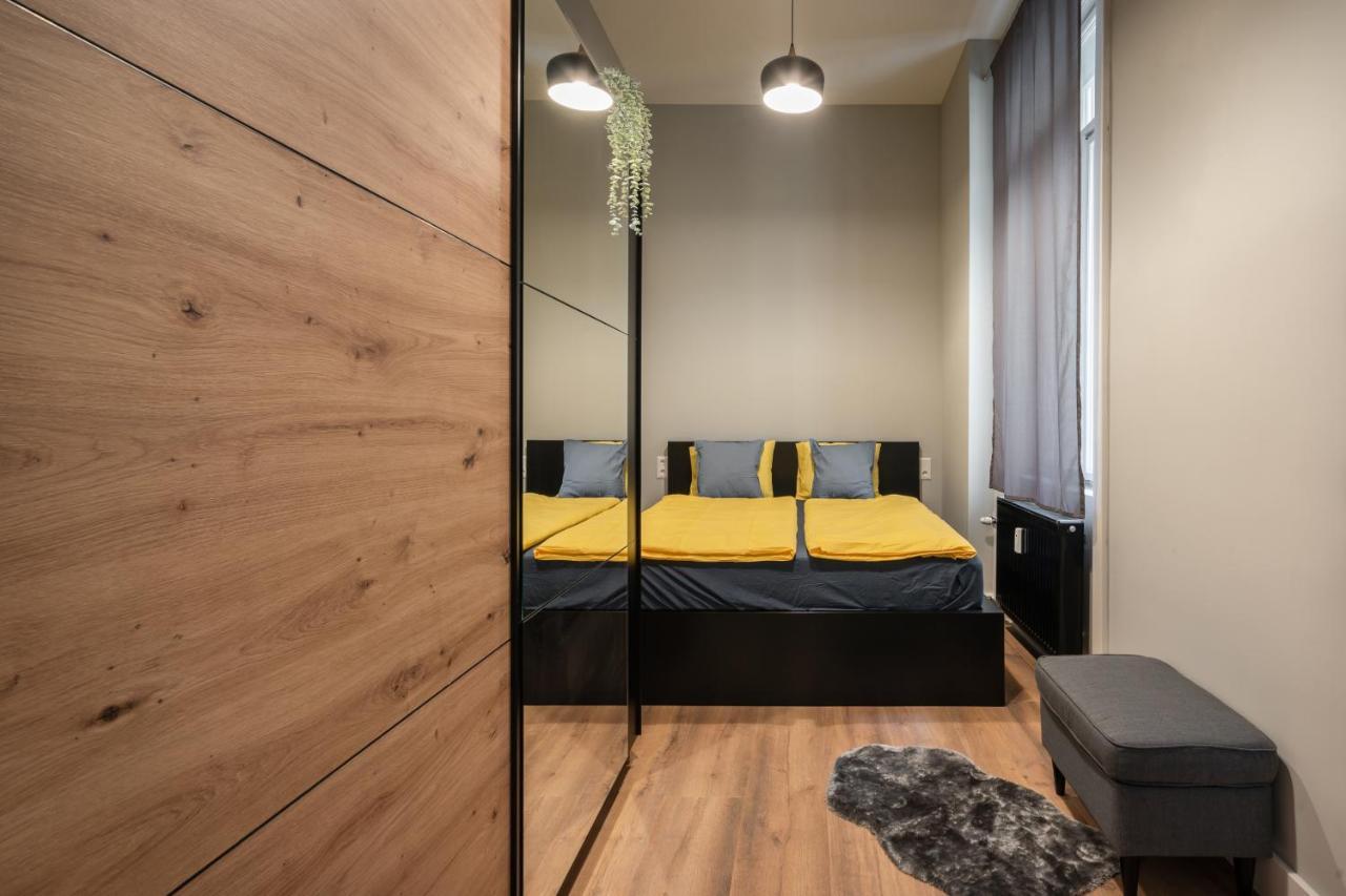 Buenos Boutique - A/C, 2 Bathrms, Amazing View Apartment Budapest Bagian luar foto
