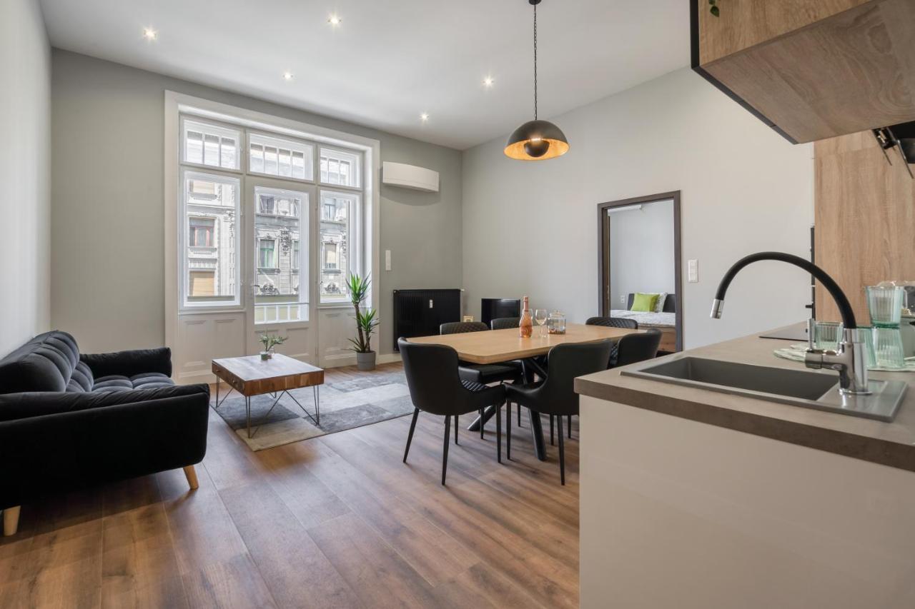 Buenos Boutique - A/C, 2 Bathrms, Amazing View Apartment Budapest Bagian luar foto